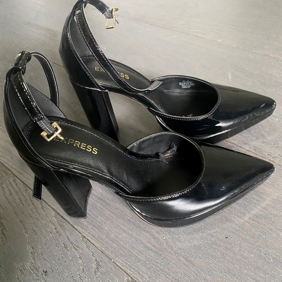 Express high heels size 6 - Picture 2 of 5